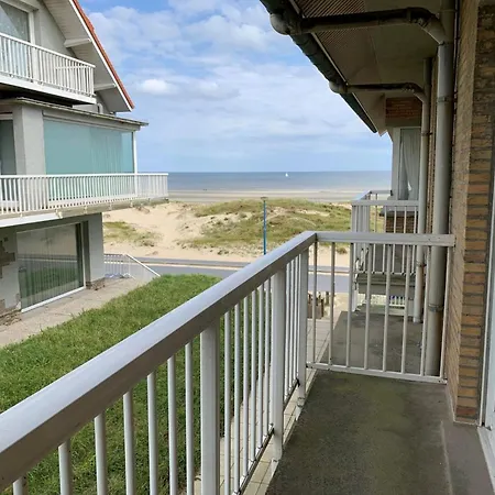 Renovated Located On The Dike