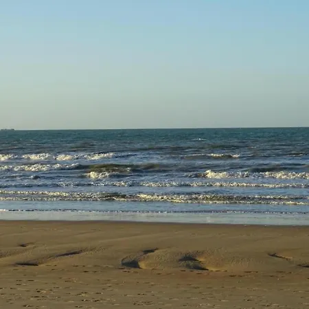 In Koksijde For 5 Persons *
